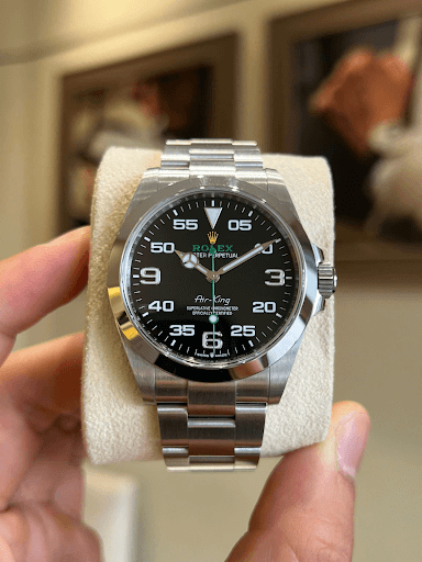 Đồng hồ Rolex dưới 200 triệu: Lựa chọn đẳng cấp cho người yêu thời gian